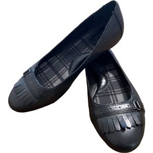 Born Halia Ballet Flats Women Size 9 Black Leather Strap Kiltie Detail Comfy